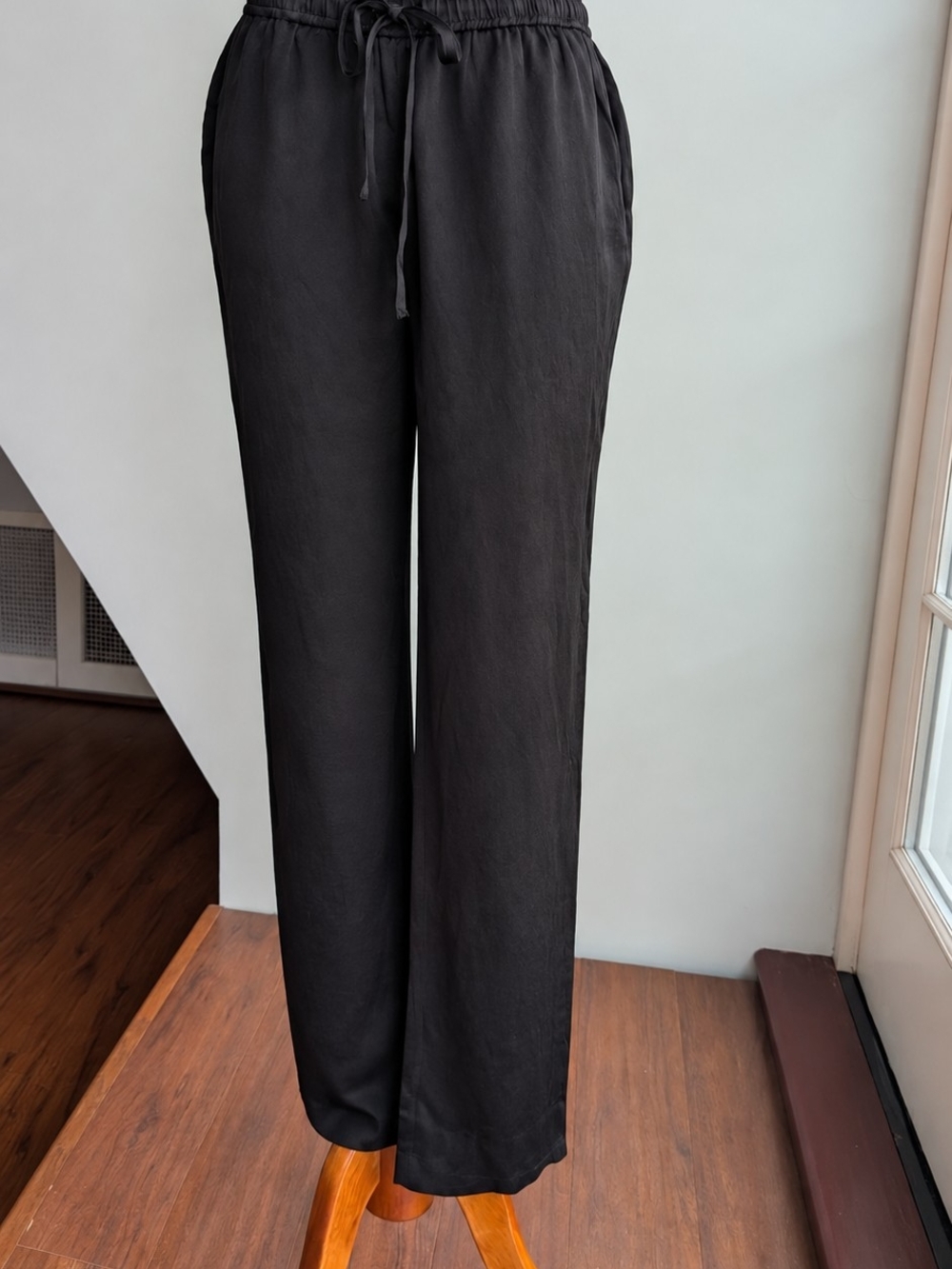 Elizabeth & James 100% Silk Drawstring Pants - Picture 2 of 5